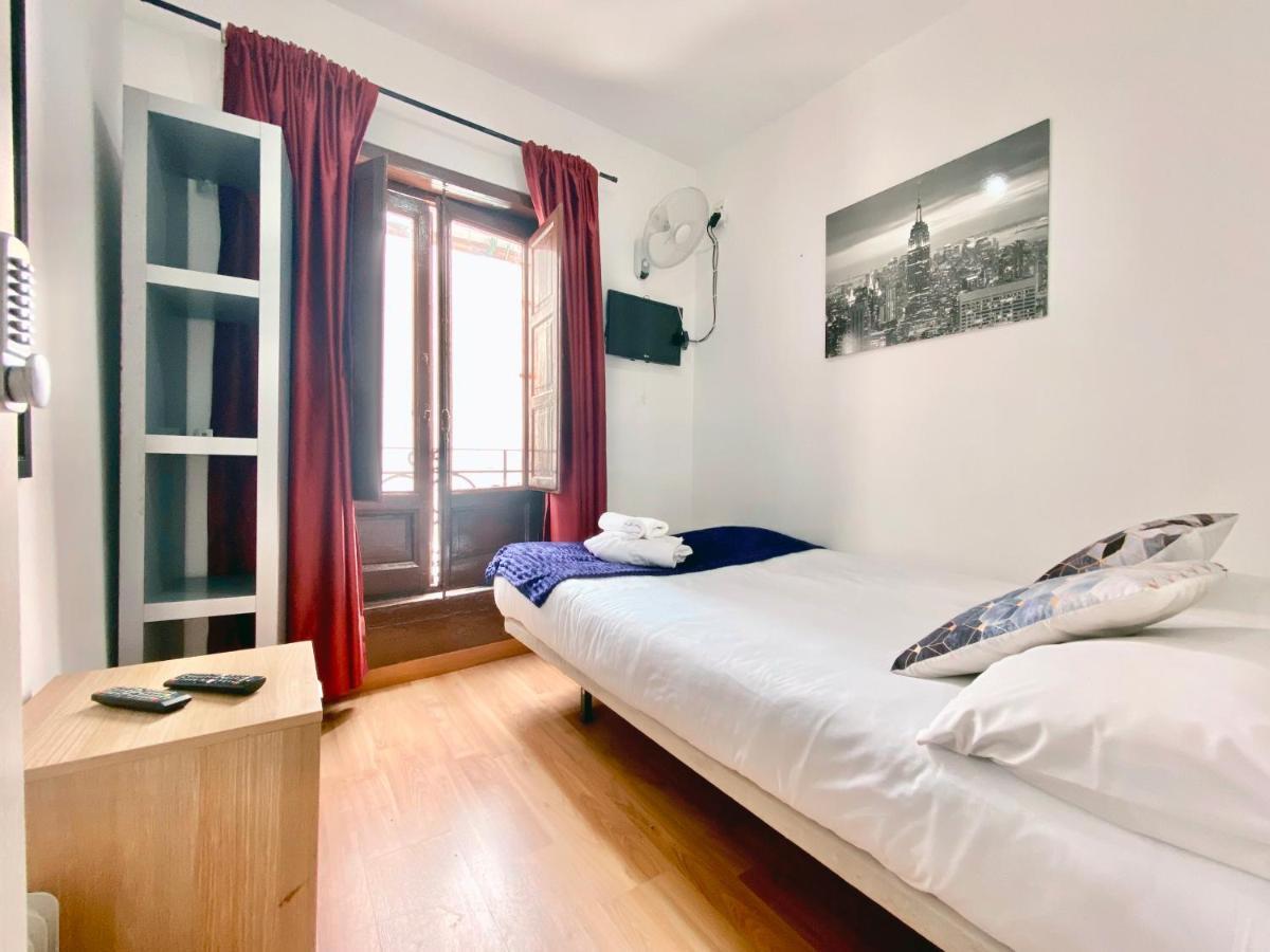 מדריד Gran Via Sol Rooms מראה חיצוני תמונה